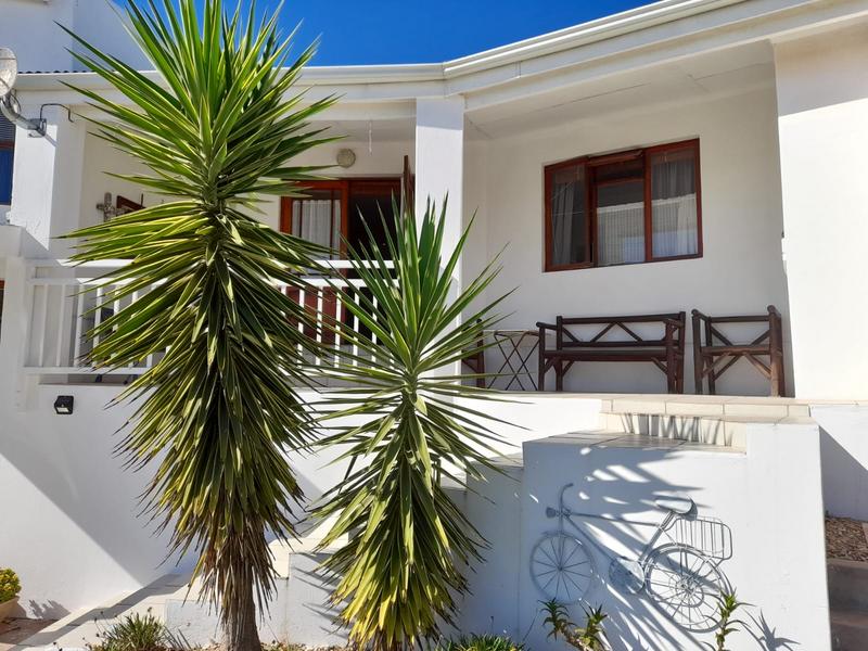 4 Bedroom Property for Sale in Britannica Heights Western Cape